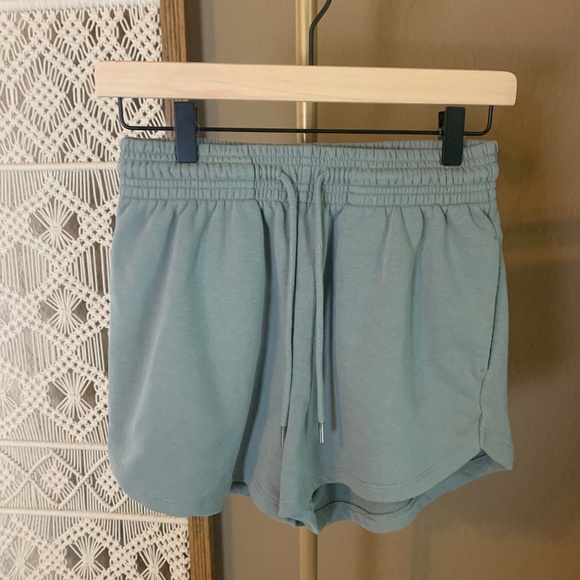 H&M women's sage green sweatshirt shorts size small - Picture 1 of 6
